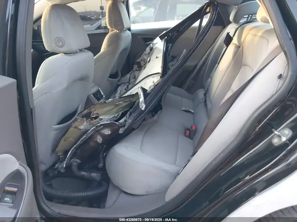 1G1ZE5ST5GF268958 2016 CHEVROLET MALIBU - Image 8