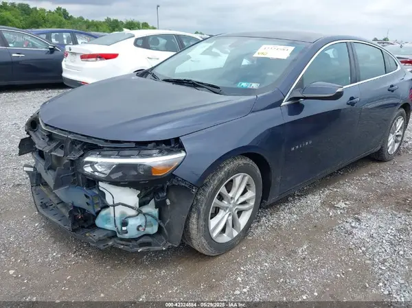 1G1ZE5ST5HF103560 2017 CHEVROLET MALIBU - Image 2