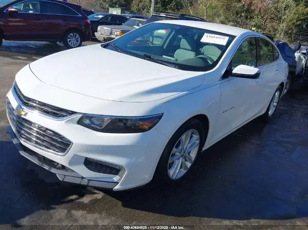 1G1ZE5ST5HF106300 2017 CHEVROLET MALIBU - Image 2