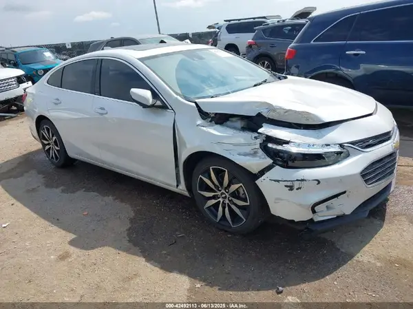 1G1ZE5ST5HF112520 2017 CHEVROLET MALIBU - Image 1