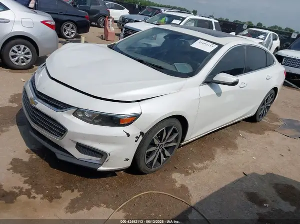 1G1ZE5ST5HF112520 2017 CHEVROLET MALIBU - Image 2