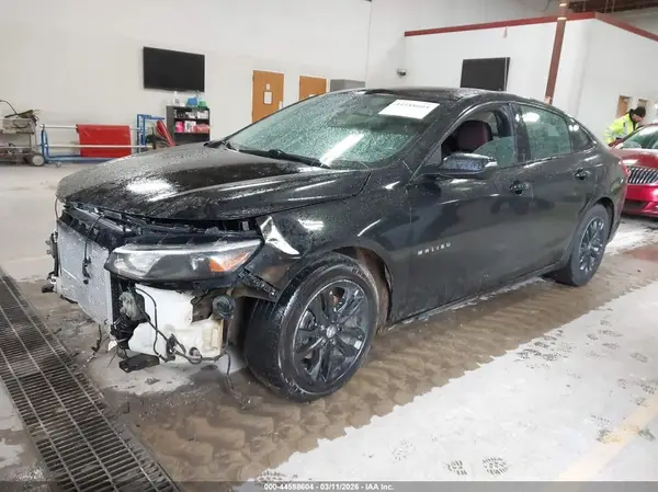 1G1ZE5ST5HF115904 2017 CHEVROLET MALIBU - Image 2