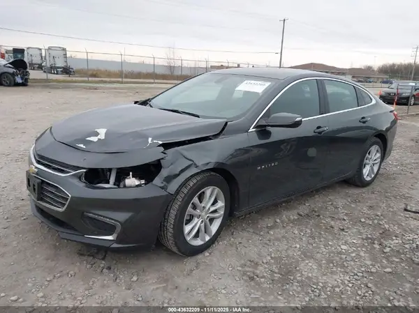 1G1ZE5ST5HF120410 2017 CHEVROLET MALIBU - Image 2
