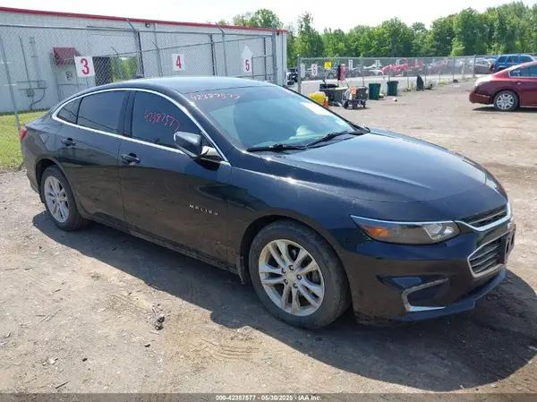 1G1ZE5ST5HF123517 2017 CHEVROLET MALIBU - Image 1