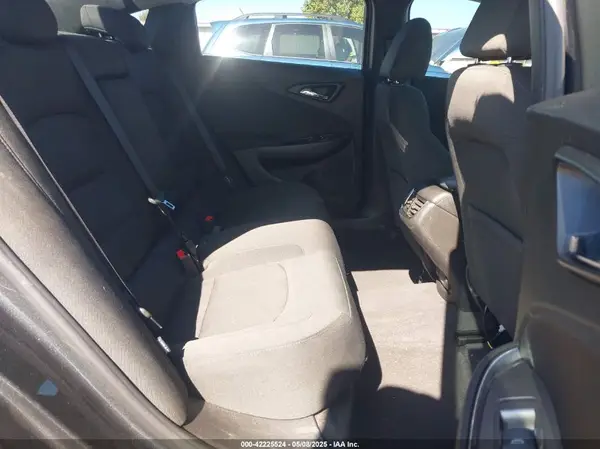 1G1ZE5ST5HF132010 2017 CHEVROLET MALIBU - Image 8