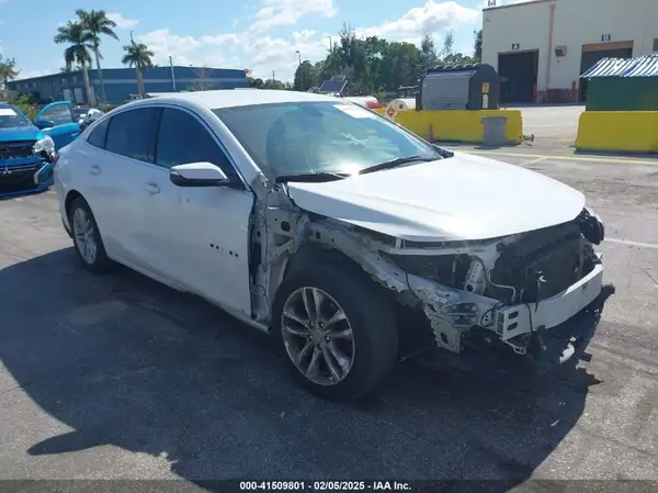 1G1ZE5ST5HF133707 2017 CHEVROLET MALIBU - Image 1