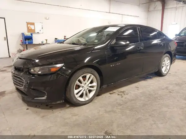 1G1ZE5ST5HF139216 2017 CHEVROLET MALIBU - Image 2