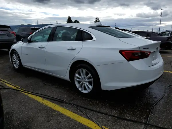 1G1ZE5ST5HF151026 2017 CHEVROLET MALIBU - Image 2