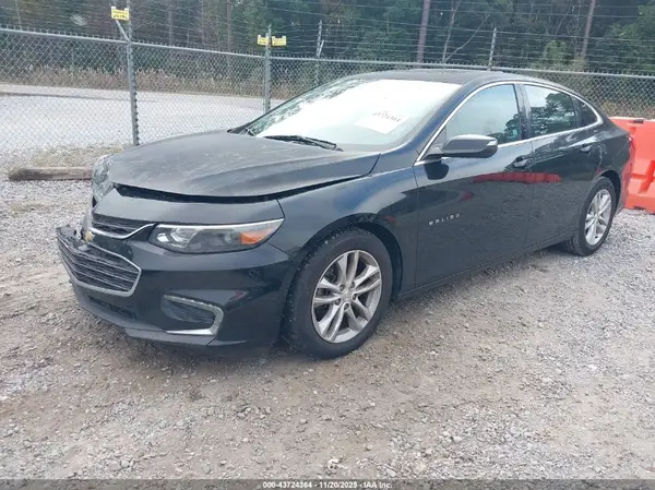 1G1ZE5ST5HF154007 2017 CHEVROLET MALIBU - Image 2