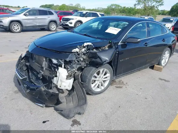 1G1ZE5ST5HF154301 2017 CHEVROLET MALIBU - Image 2
