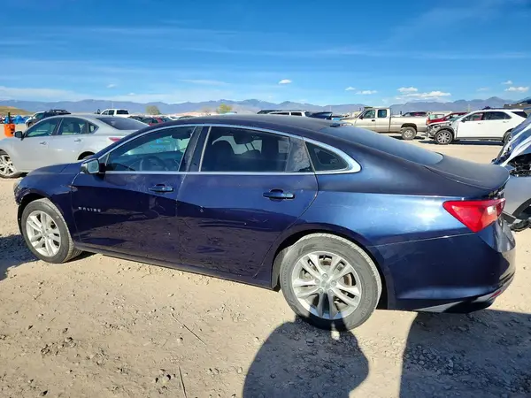 1G1ZE5ST5HF156744 2017 CHEVROLET MALIBU - Image 2