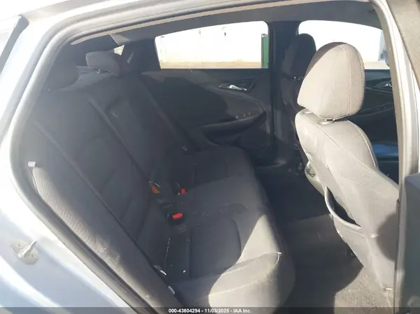 1G1ZE5ST5HF157389 2017 CHEVROLET MALIBU - Image 8