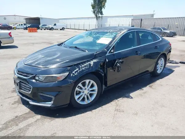 1G1ZE5ST5HF163922 2017 CHEVROLET MALIBU - Image 2