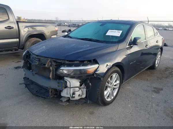 1G1ZE5ST5HF167050 2017 CHEVROLET MALIBU - Image 2