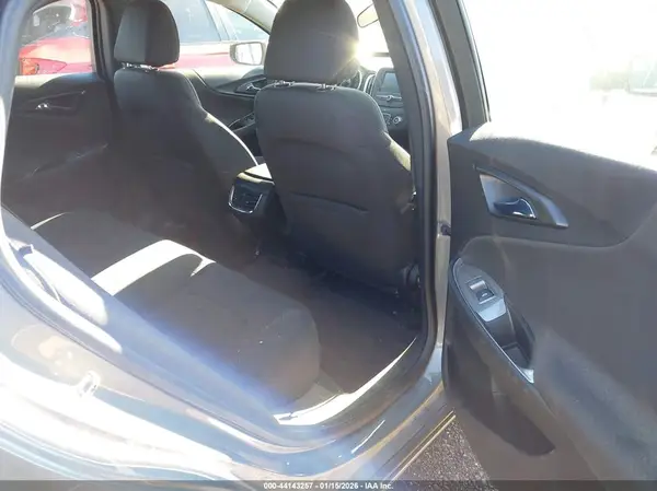 1G1ZE5ST5HF171423 2017 CHEVROLET MALIBU - Image 8