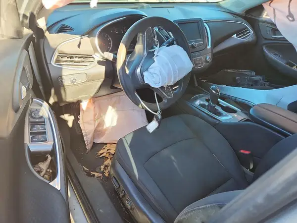 1G1ZE5ST5HF181255 2017 CHEVROLET MALIBU - Image 8