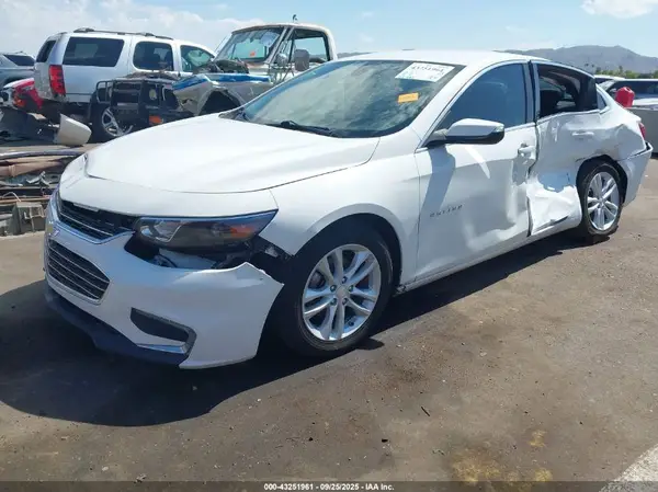 1G1ZE5ST5HF187038 2017 CHEVROLET MALIBU - Image 2