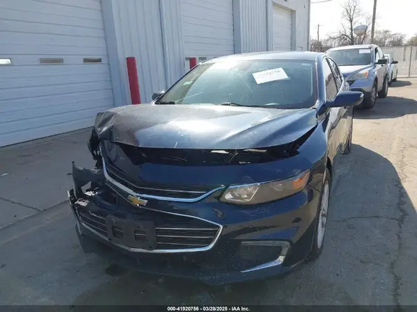 1G1ZE5ST5HF198136 2017 CHEVROLET MALIBU - Image 2
