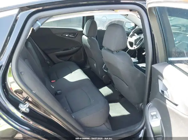 1G1ZE5ST5HF200872 2017 CHEVROLET MALIBU - Image 8