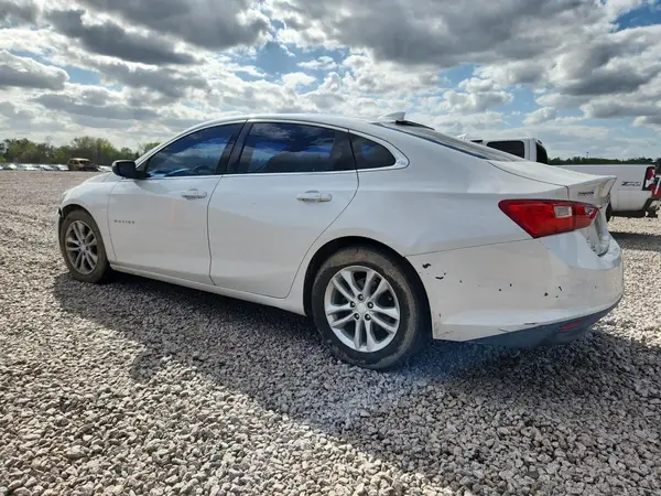 1G1ZE5ST5HF203304 2017 CHEVROLET MALIBU - Image 2