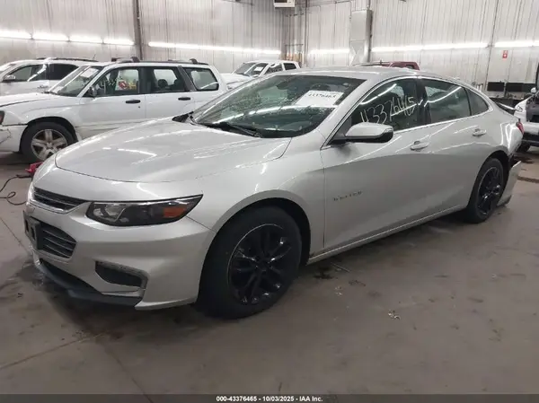 1G1ZE5ST5HF209720 2017 CHEVROLET MALIBU - Image 2