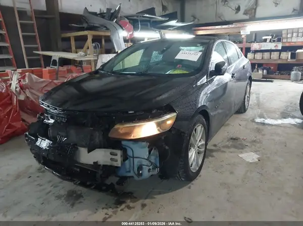 1G1ZE5ST5HF213332 2017 CHEVROLET MALIBU - Image 2