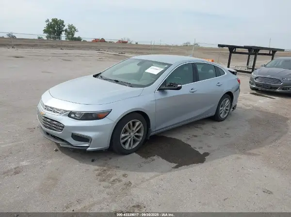 1G1ZE5ST5HF217607 2017 CHEVROLET MALIBU - Image 2