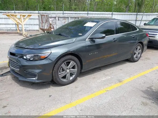 1G1ZE5ST5HF221222 2017 CHEVROLET MALIBU - Image 2