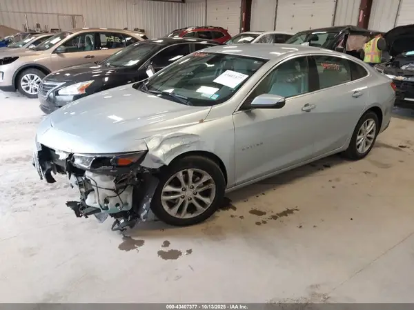 1G1ZE5ST5HF227196 2017 CHEVROLET MALIBU - Image 2