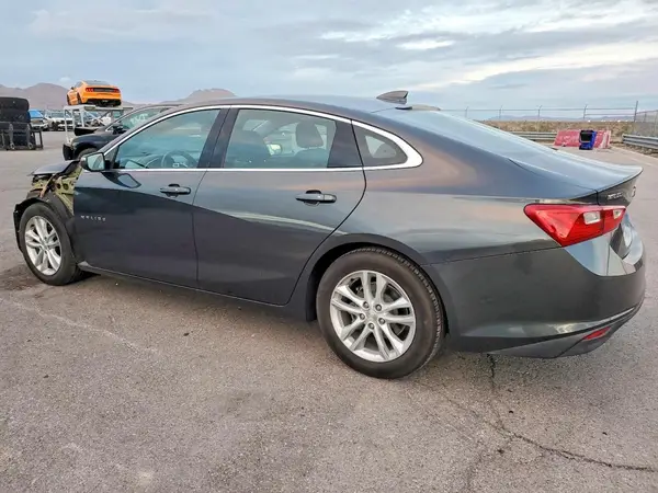 1G1ZE5ST5HF233533 2017 CHEVROLET MALIBU - Image 2