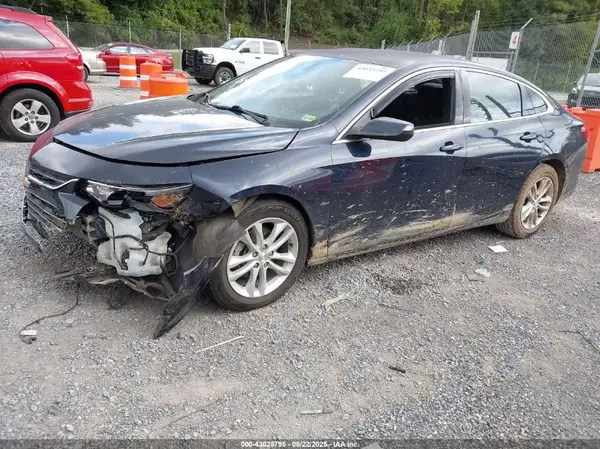 1G1ZE5ST5HF235573 2017 CHEVROLET MALIBU - Image 2