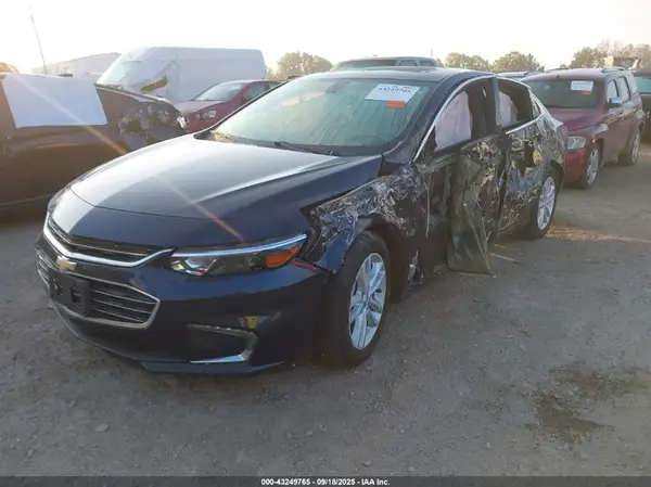1G1ZE5ST5HF252695 2017 CHEVROLET MALIBU - Image 2