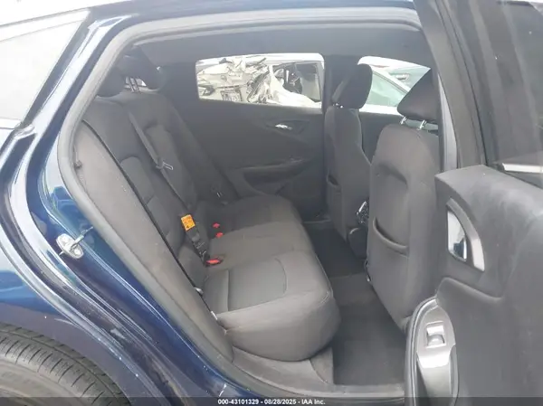 1G1ZE5ST5HF264765 2017 CHEVROLET MALIBU - Image 8