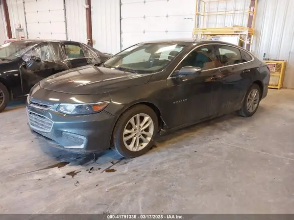 1G1ZE5ST6HF104460 2017 CHEVROLET MALIBU - Image 2