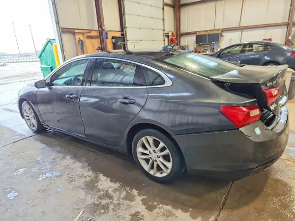 1G1ZE5ST6HF104877 2017 CHEVROLET MALIBU - Image 2