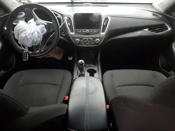 1G1ZE5ST6HF108038 2017 CHEVROLET MALIBU - Image 8