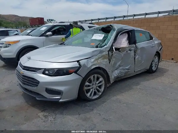 1G1ZE5ST6HF111859 2017 CHEVROLET MALIBU - Image 2