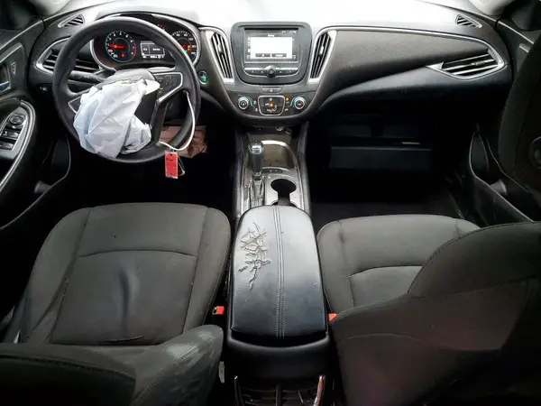 1G1ZE5ST6HF118715 2017 CHEVROLET MALIBU - Image 8