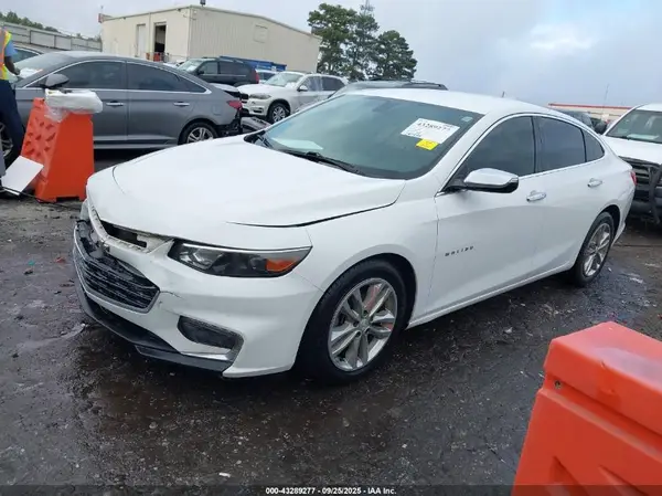 1G1ZE5ST6HF119119 2017 CHEVROLET MALIBU - Image 2