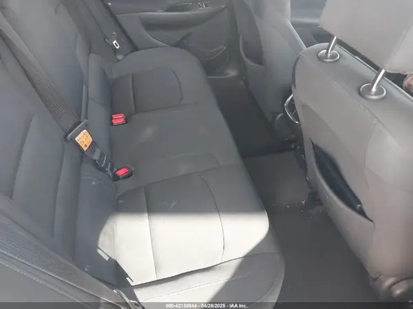 1G1ZE5ST6HF120884 2017 CHEVROLET MALIBU - Image 8