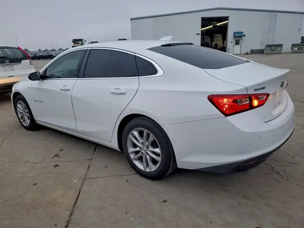 1G1ZE5ST6HF125681 2017 CHEVROLET MALIBU - Image 2