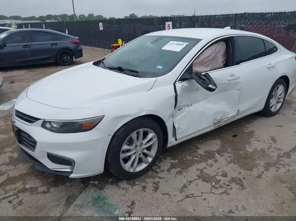 1G1ZE5ST6HF133974 2017 CHEVROLET MALIBU - Image 2