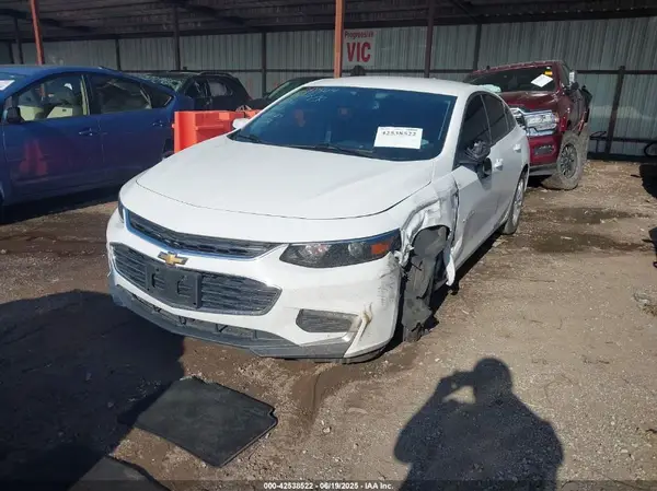1G1ZE5ST6HF155800 2017 CHEVROLET MALIBU - Image 2