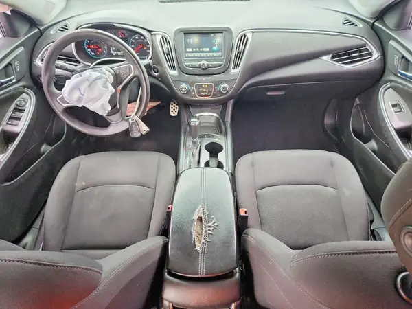 1G1ZE5ST6HF156400 2017 CHEVROLET MALIBU - Image 8