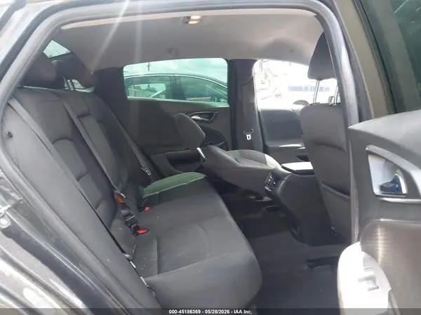 1G1ZE5ST6HF165288 2017 CHEVROLET MALIBU - Image 8