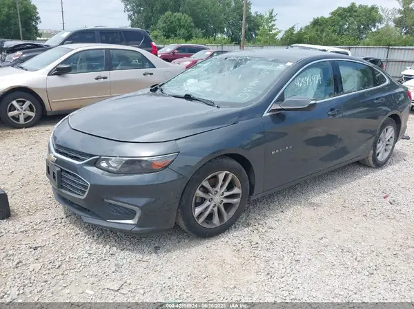 1G1ZE5ST6HF167820 2017 CHEVROLET MALIBU - Image 2