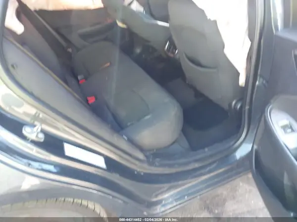1G1ZE5ST6HF204395 2017 CHEVROLET MALIBU - Image 8