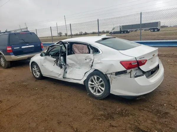 1G1ZE5ST6HF207068 2017 CHEVROLET MALIBU - Image 2