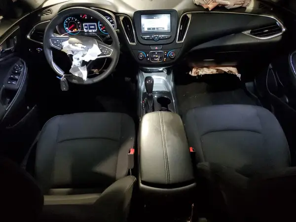 1G1ZE5ST6HF246985 2017 CHEVROLET MALIBU - Image 8