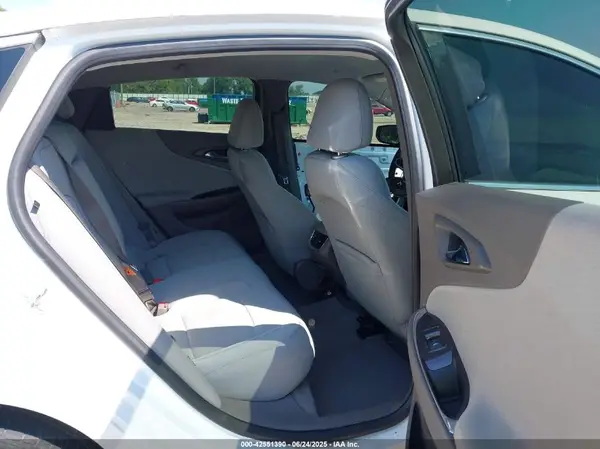 1G1ZE5ST6HF263494 2017 CHEVROLET MALIBU - Image 8